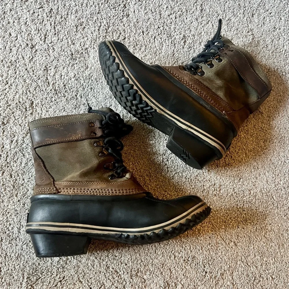 Sorel Winter Fancy Lace II Sz 8 Boot Green Brown Leather Snow Ankle Bootie Duck